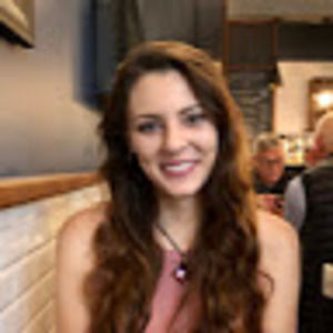 Meet your Posher, Maeve